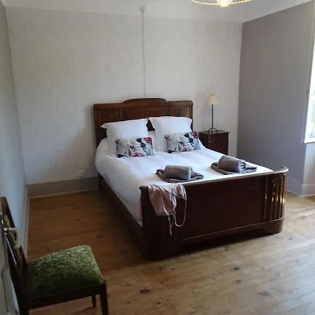 Domaine Avec Piscine à Dans Le Lot 4 étoiles 2 Casa de Férias