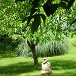 Domaine Avec Piscine A Dans Le Lot 4 Etoiles 2 Holiday home *
