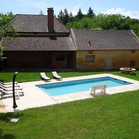 Сasa de vacaciones Domaine Avec Piscine A Dans Le Lot 4 Etoiles 2