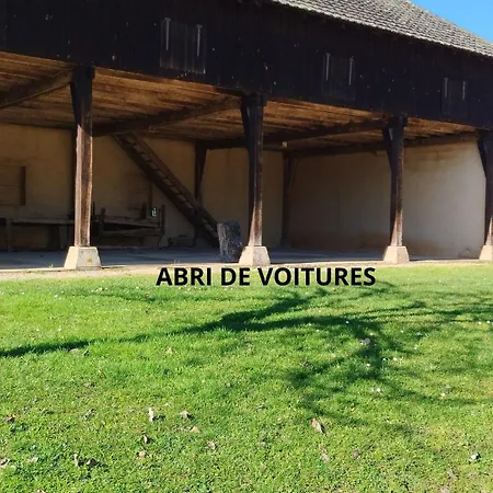 Domaine Avec Piscine à Dans Le Lot 4 étoiles 2 * Milhac