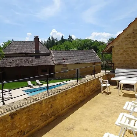 Domaine Avec Piscine A Dans Le Lot 4 Etoiles 2 Nyaraló Milhac